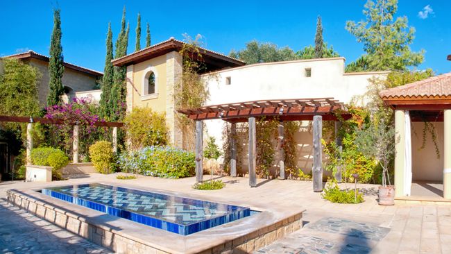 Blog-post_mediterranean-garden-design_04