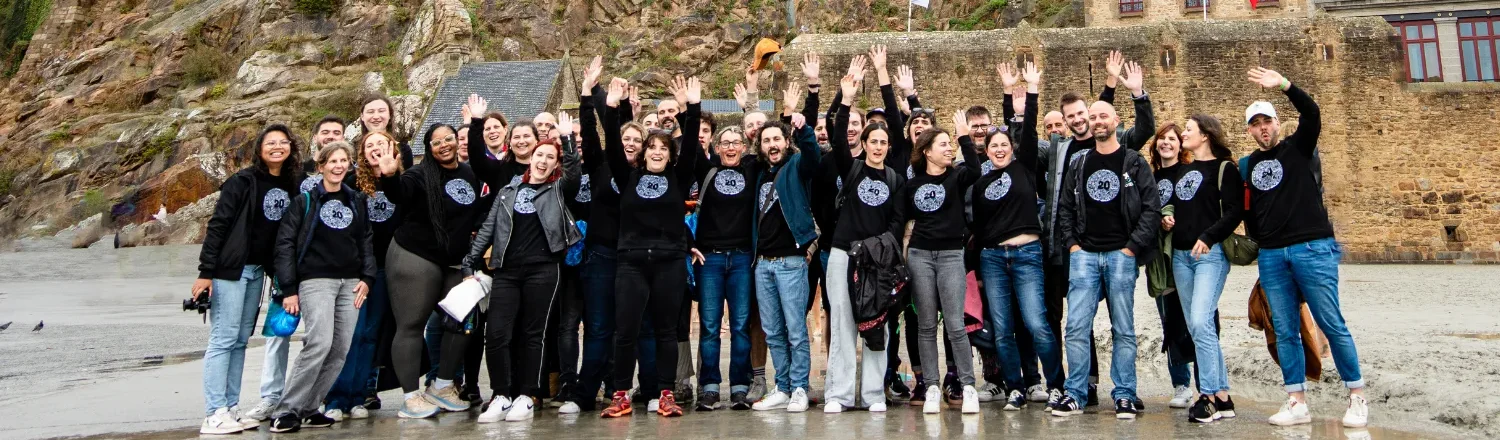 photo groupe salariés Cedreo